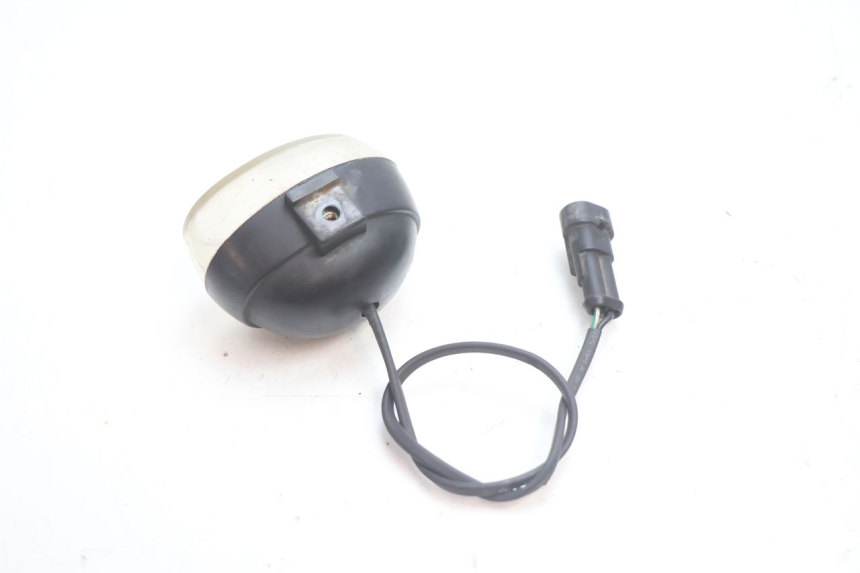 photo de DELANTERO DERECHO INTERMITENTE KEEWAY F-ACT NAKED 50 (2009 - 2014) - Primer plano técnico