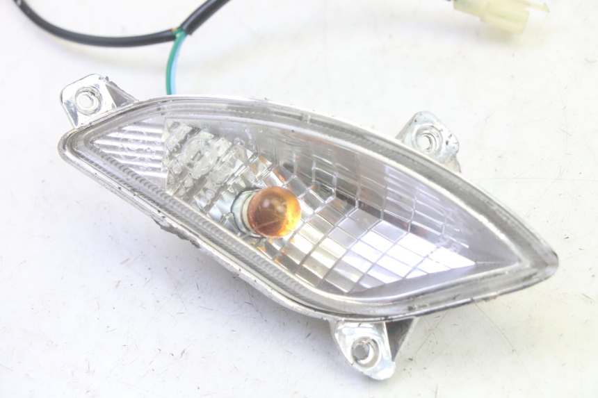 photo de DELANTERO DERECHO INTERMITENTE BTC FELICE SPORT 50 - Detalle de la pieza