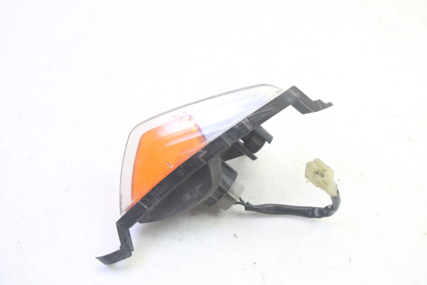 photo de INTERMITENTE DELANTERO DERECHO YAMAHA FJR ABS 1300 (2006 - 2012) - Otra perspectiva