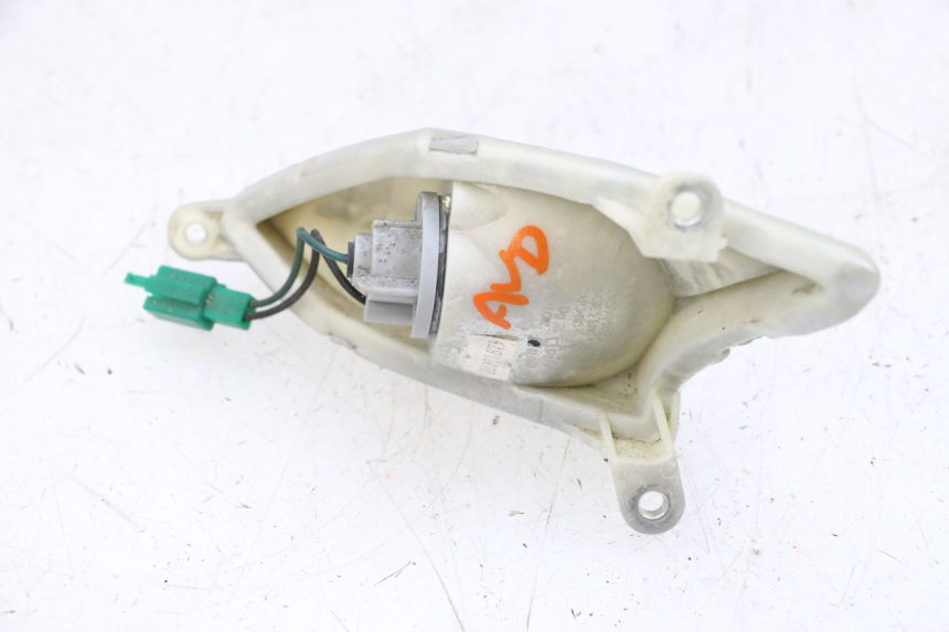 photo de DELANTERO DERECHO INTERMITENTE MBK FLAME X 125 (2007 - 2016) - Otra perspectiva