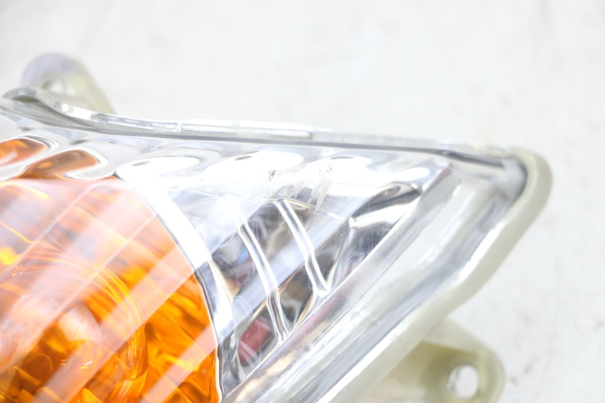 photo de DELANTERO DERECHO INTERMITENTE MBK FLAME X 125 (2007 - 2016) - Primer plano técnico