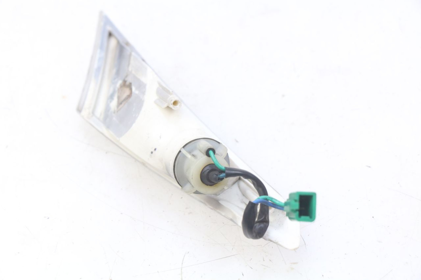 photo de INTERMITENTE DELANTERO DERECHO PEUGEOT GEOPOLIS 400 (2007 - 2013) - Zoom estado de uso