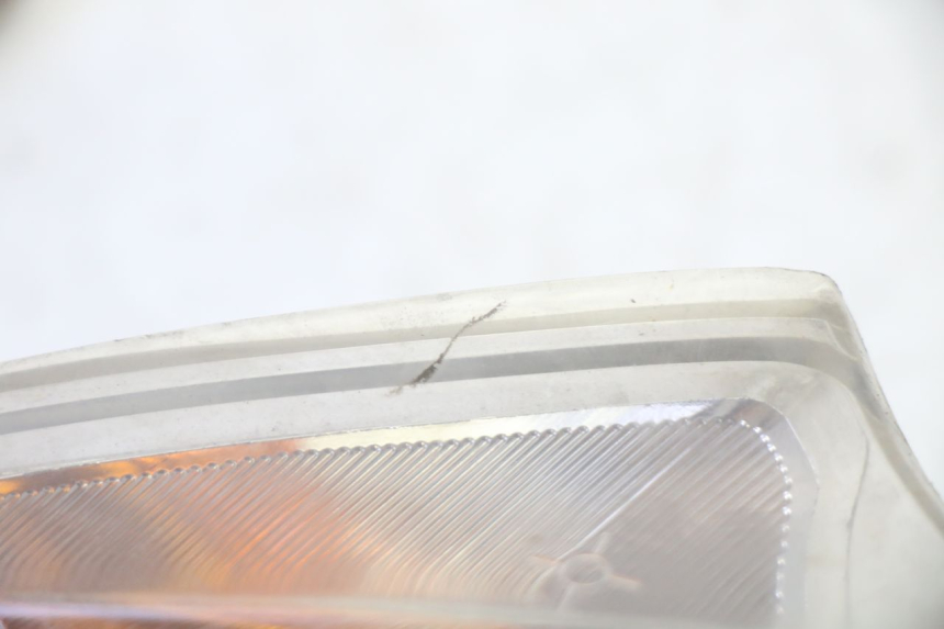 photo de DELANTERO DERECHO INTERMITENTE KYMCO GRAND DINK 125 (2002 - 2007) - Zoom estado de uso