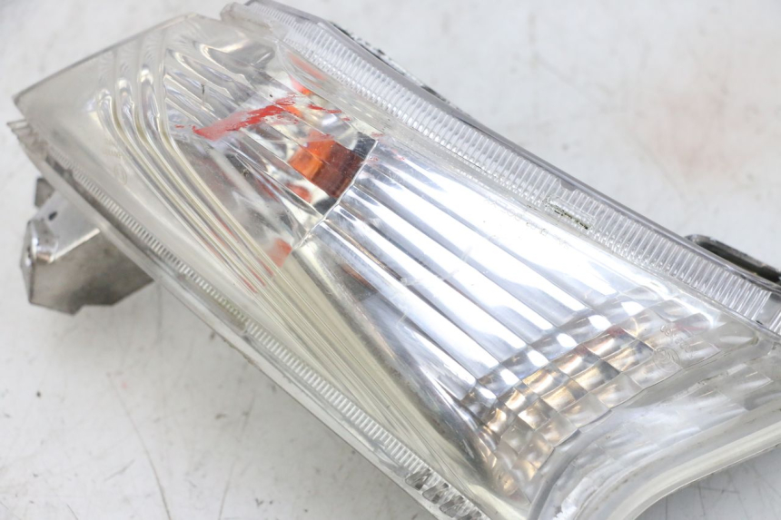 photo de DELANTERO DERECHO INTERMITENTE JM MOTORS GTS 125 (2015 - 2019) - Detalle de la pieza