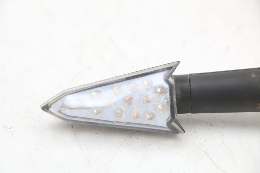 photo de DELANTERO DERECHO INTERMITENTE HYTRACK HY S 4X4 410 (2013 - 2016) - Zoom estado de uso