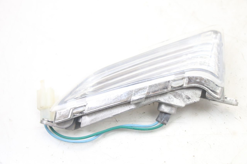 photo de DELANTERO DERECHO INTERMITENTE KYMCO PEOPLE S 125 (2000 - 2008) - Zoom estado de uso