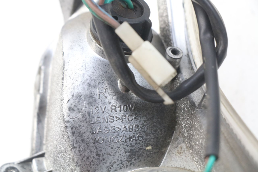 photo de DELANTERO DERECHO INTERMITENTE KYMCO LIKE 4T 50 (2009 - 2018) - Detalle de la pieza