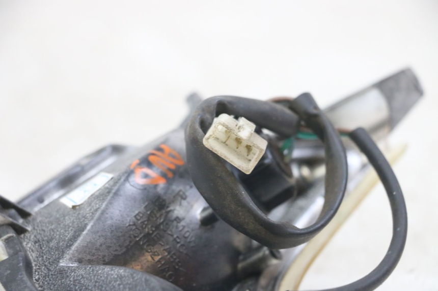 photo de INTERMITENTE DELANTERO DERECHO KYMCO LIKE 125 (2009 - 2016) - Zoom estado de uso