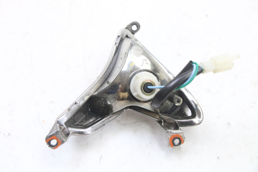 photo de DELANTERO DERECHO INTERMITENTE LONGJIA SHARPY 125 (2020 - 2024) - Primer plano técnico