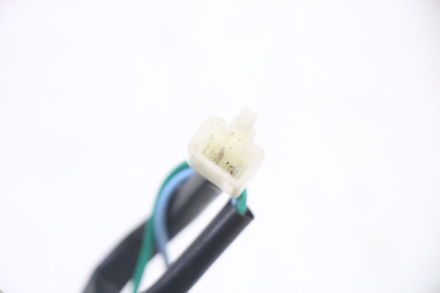 photo de DELANTERO DERECHO INTERMITENTE LONGJIA SHARPY 125 (2020 - 2024) - Estado de la superficie y material