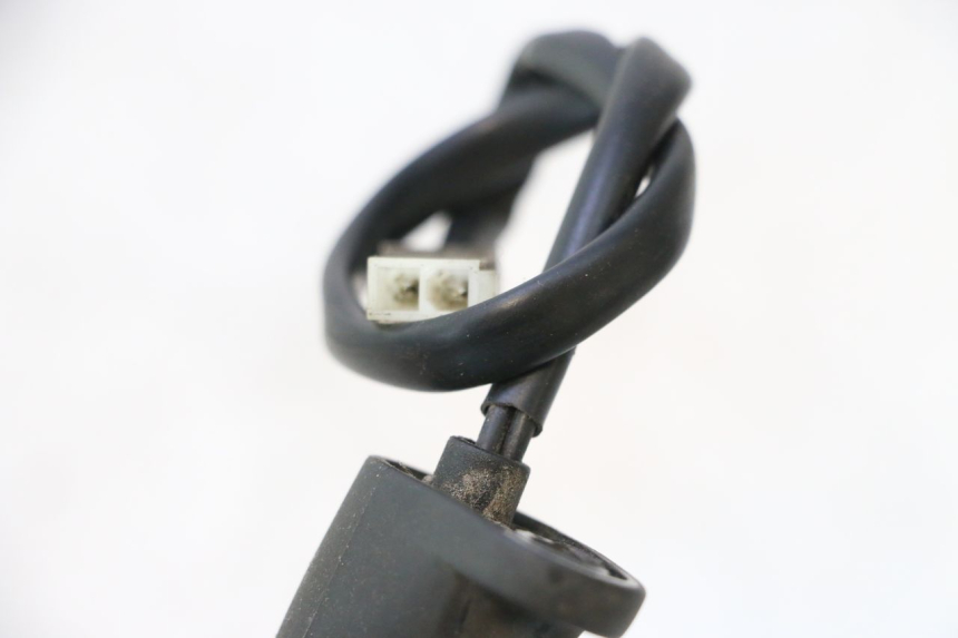 photo de DELANTERO DERECHO INTERMITENTE PEUGEOT LUDIX ONE 50 (2004 - 2013) - Otra perspectiva