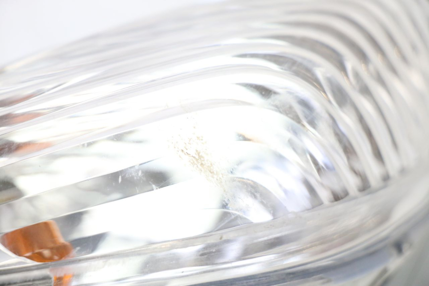 photo de DELANTERO DERECHO INTERMITENTE MBK OVETTO ONE 2T 50 (2013 - 2017) - Detalle de la pieza