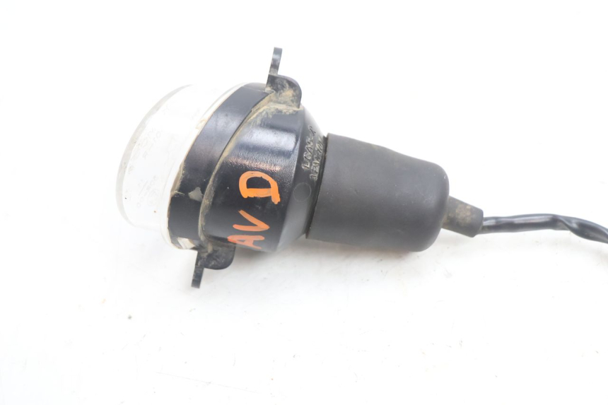 photo de DELANTERO DERECHO INTERMITENTE KYMCO MXU R 250 (2004 - 2010) - Primer plano técnico