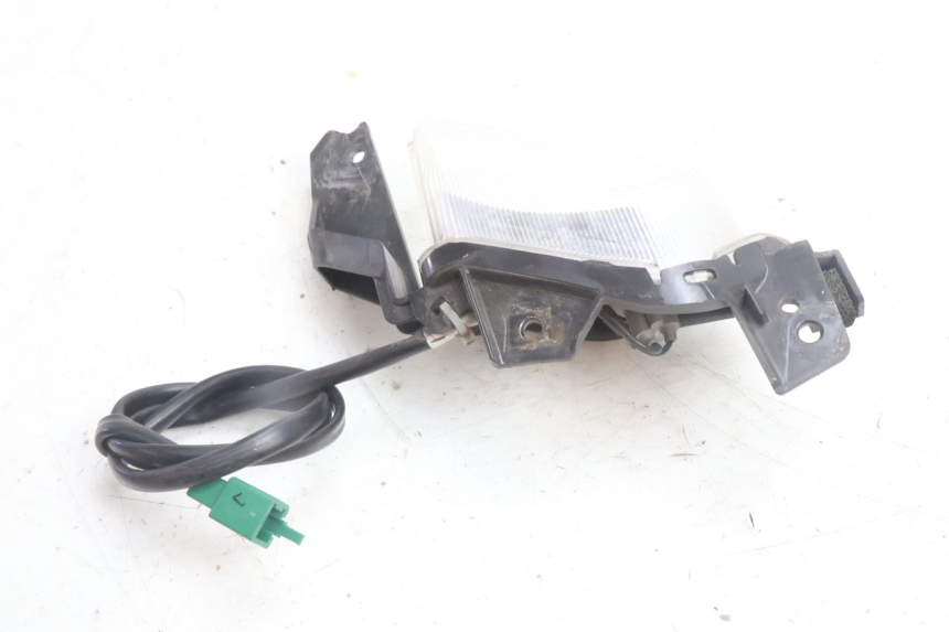 photo de DELANTERO DERECHO INTERMITENTE YAMAHA N-MAX NMAX 125 (2021 - 2024) - Zoom estado de uso