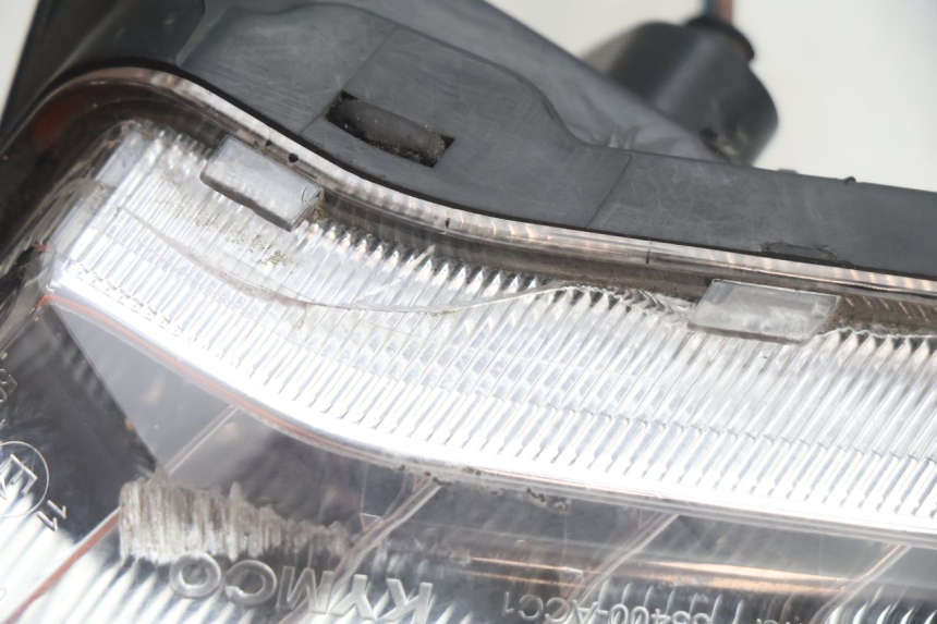 photo de DELANTERO DERECHO INTERMITENTE KYMCO LIKE 4T 50 (2019 - 2025) - Detalle de la pieza
