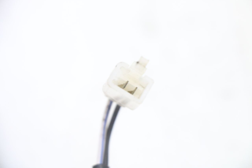 photo de DELANTERO DERECHO INTERMITENTE PIAGGIO NEW TYPHOON 50 (2018 - 2021) - Primer plano técnico