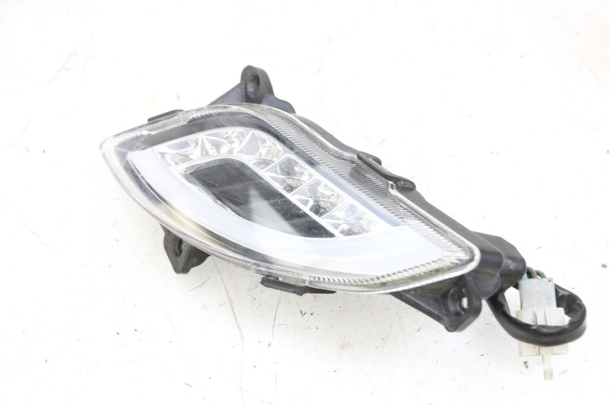 photo de DELANTERO DERECHO INTERMITENTE JM MOTORS OLDIES GT 4T 50 (2018 - 2025) - Detalles de los puntos de fijación