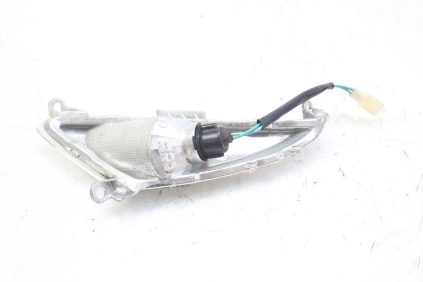 photo de DELANTERO DERECHO INTERMITENTE SYM ORBIT 2 4T 50 (2018 - 2022) - Detalle de la pieza