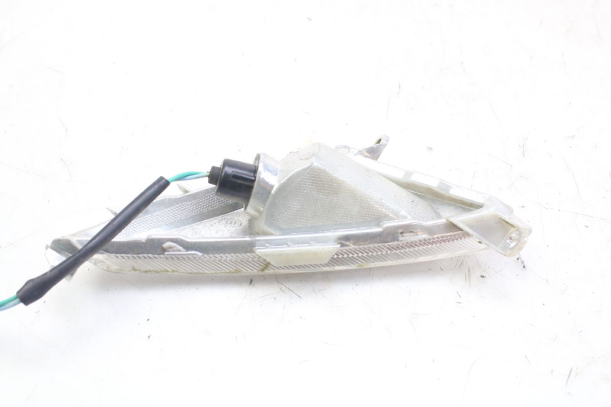 photo de DELANTERO DERECHO INTERMITENTE SYM ORBIT 2 4T 50 (2018 - 2022) - Zoom estado de uso