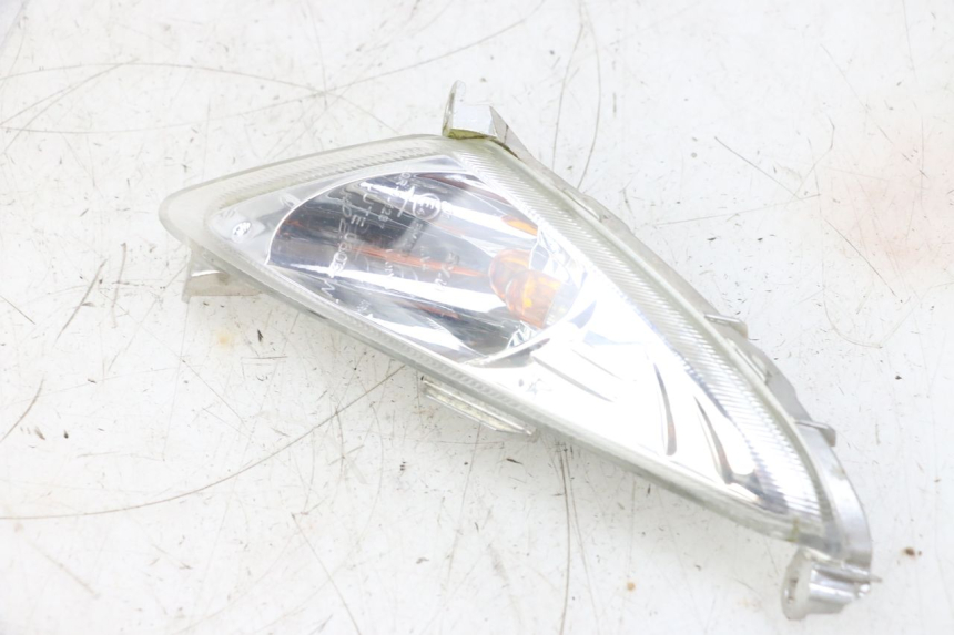 photo de INTERMITENTE DELANTERO DERECHO SYM ORBIT 2 4T 50 (2008 - 2017) - Detalles de los puntos de fijación