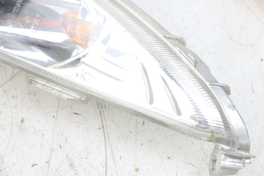 photo de INTERMITENTE DELANTERO DERECHO SYM ORBIT 2 4T 50 (2008 - 2017) - Estado de la superficie y material