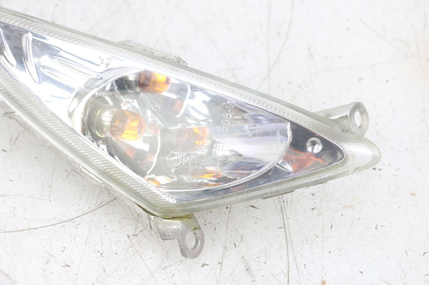 photo de INTERMITENTE DELANTERO DERECHO SYM ORBIT 2 4T 50 (2008 - 2017) - Recambio usado revisado