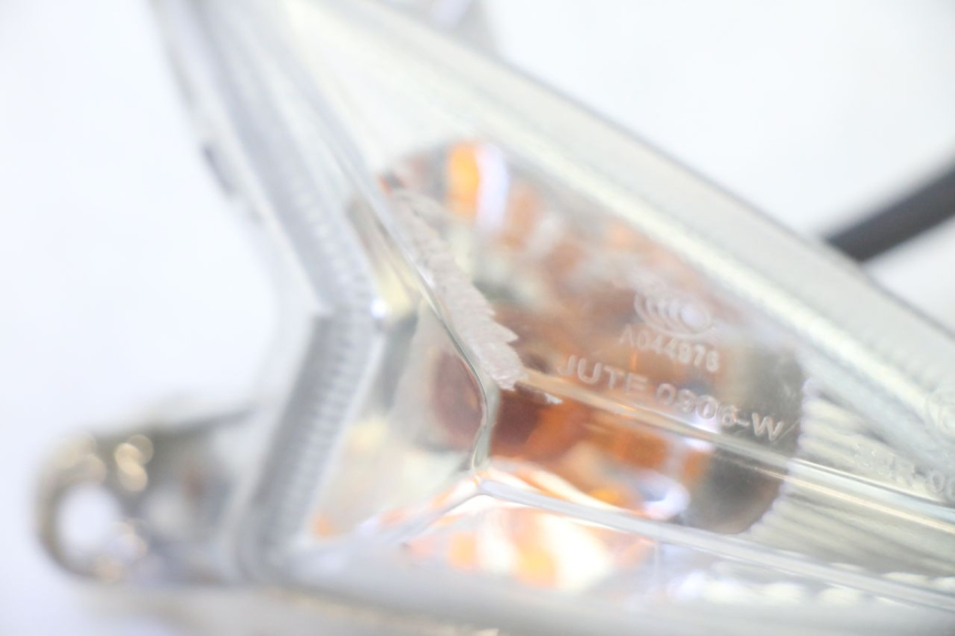 photo de DELANTERO DERECHO INTERMITENTE SYM ORBIT III 3 4T 50 (2021 - 2025) - Zoom estado de uso