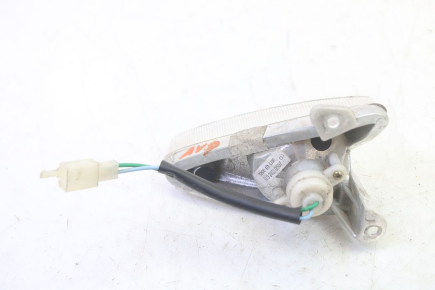 photo de DELANTERO DERECHO INTERMITENTE SYM ORBIT III 3 4T 50 (2021 - 2025) - Detalles de los puntos de fijación