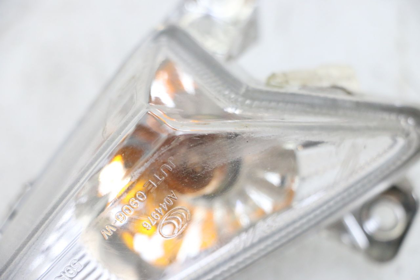 photo de INTERMITENTE DELANTERO DERECHO SYM ORBIT III 3 4T 50 (2018 - 2021) - Recambio usado revisado