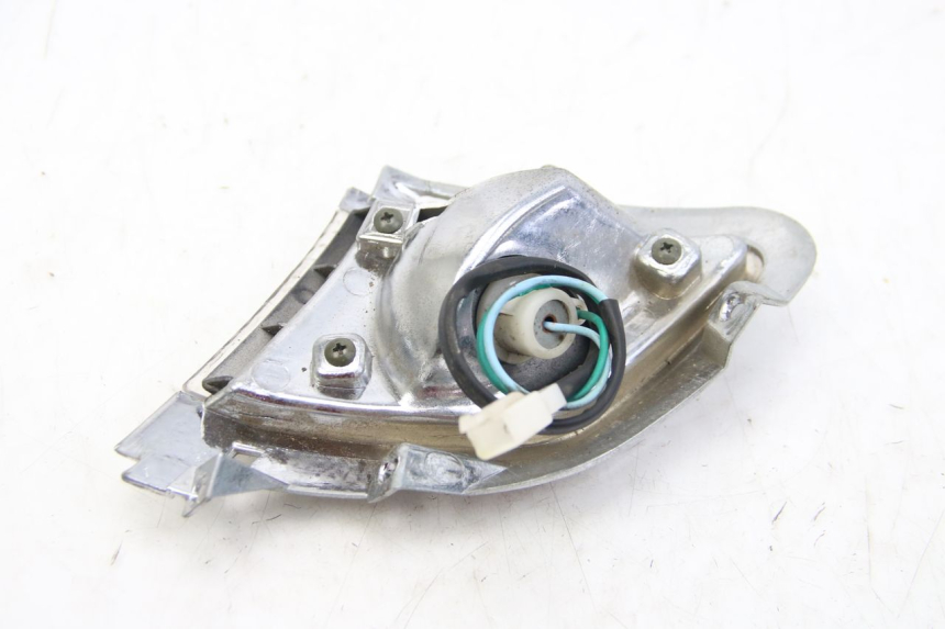 photo de INTERMITENTE DELANTERO DERECHO TNT MOTOR OTTO 2T 50 (2012 - 2018) - Otra perspectiva