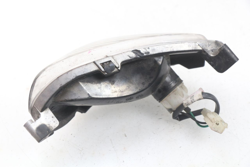photo de DELANTERO DERECHO INTERMITENTE MBK OVETTO ONE 2T 50 (2013 - 2017) - Primer plano técnico
