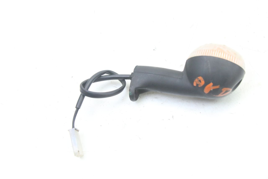 photo de DELANTERO DERECHO INTERMITENTE PEUGEOT TKR TREKKER FURIOUS 50 (2005 - 2014) - Otra perspectiva