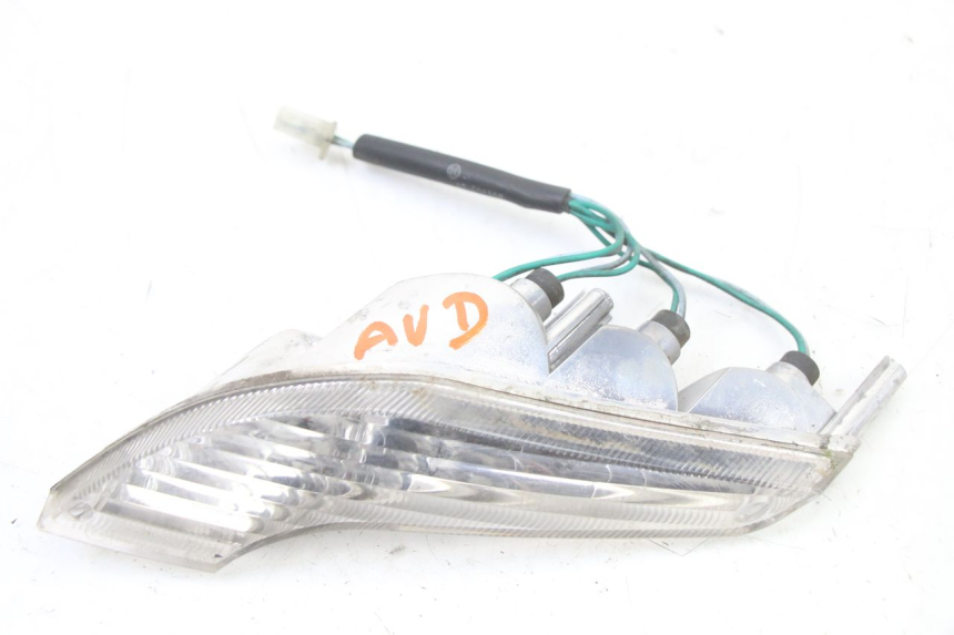 photo de DELANTERO DERECHO INTERMITENTE PEUGEOT VIVACITY 125 (2010 - 2017) - Zoom estado de uso