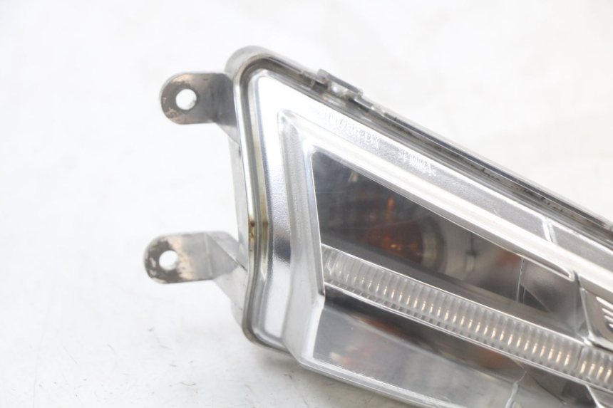 photo de DELANTERO DERECHO INTERMITENTE PIAGGIO LIBERTY IGET 4T 50 (2021 - 2025) - Detalle de la pieza