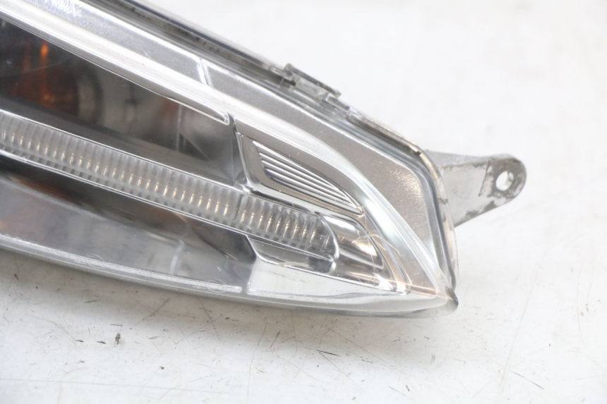 photo de DELANTERO DERECHO INTERMITENTE PIAGGIO LIBERTY IGET 4T 50 (2021 - 2025) - Zoom estado de uso