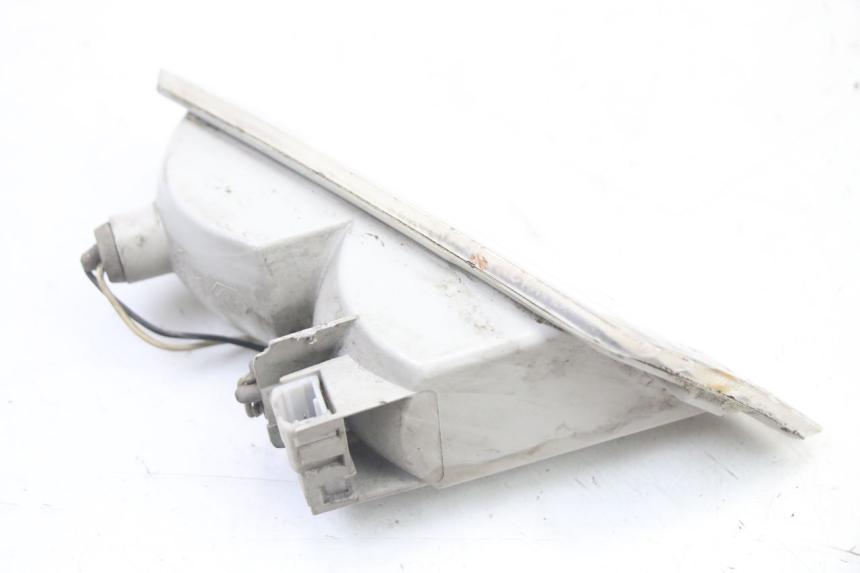 photo de DELANTERO DERECHO INTERMITENTE PIAGGIO VESPA GRANTURISMO 125 (2003 - 2007) - Zoom estado de uso