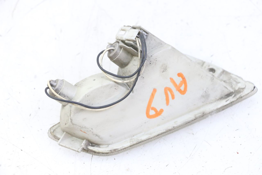 photo de DELANTERO DERECHO INTERMITENTE PIAGGIO VESPA GRANTURISMO 200 (2004 - 2005) - Otra perspectiva