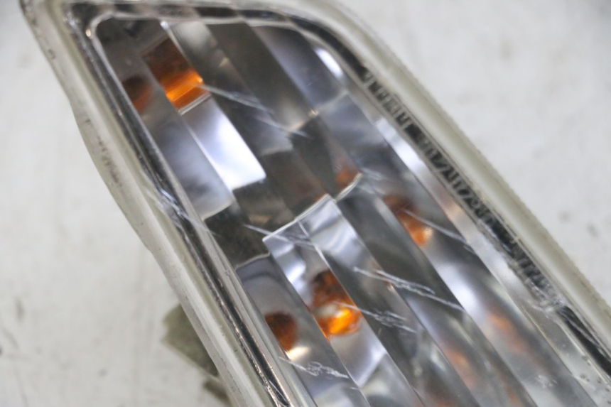 photo de DELANTERO DERECHO INTERMITENTE PIAGGIO VESPA GRANTURISMO 200 (2004 - 2005) - Recambio usado revisado