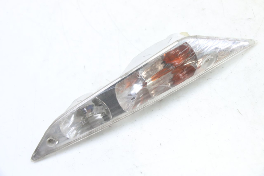 photo de INTERMITENTE DELANTERO DERECHO PIAGGIO ZIP 4T 50 (2018 - 2020) - Otra perspectiva