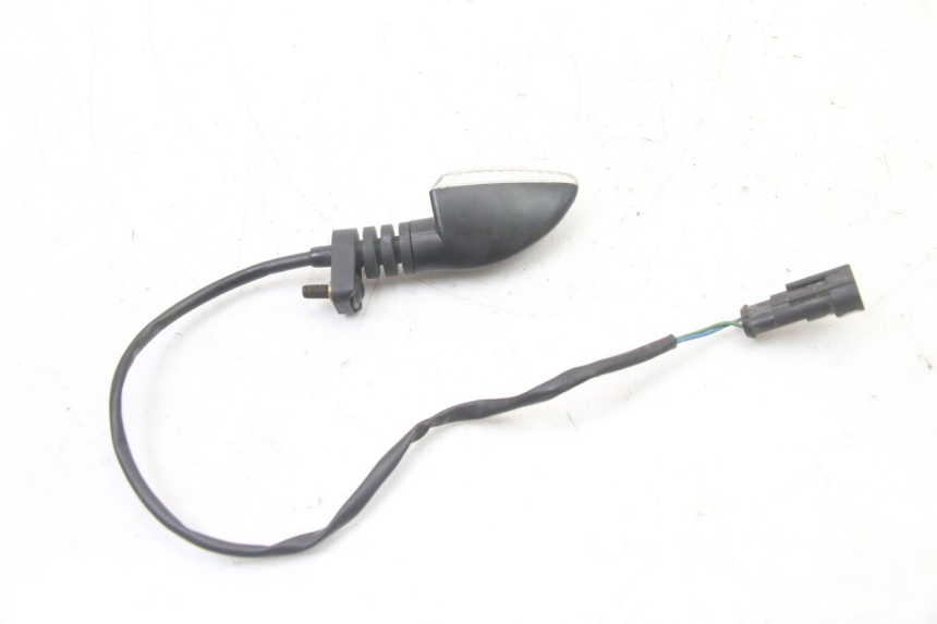 photo de DELANTERO DERECHO INTERMITENTE LIGIER PULSE 3 1 (2014 - 2020) - Otra perspectiva