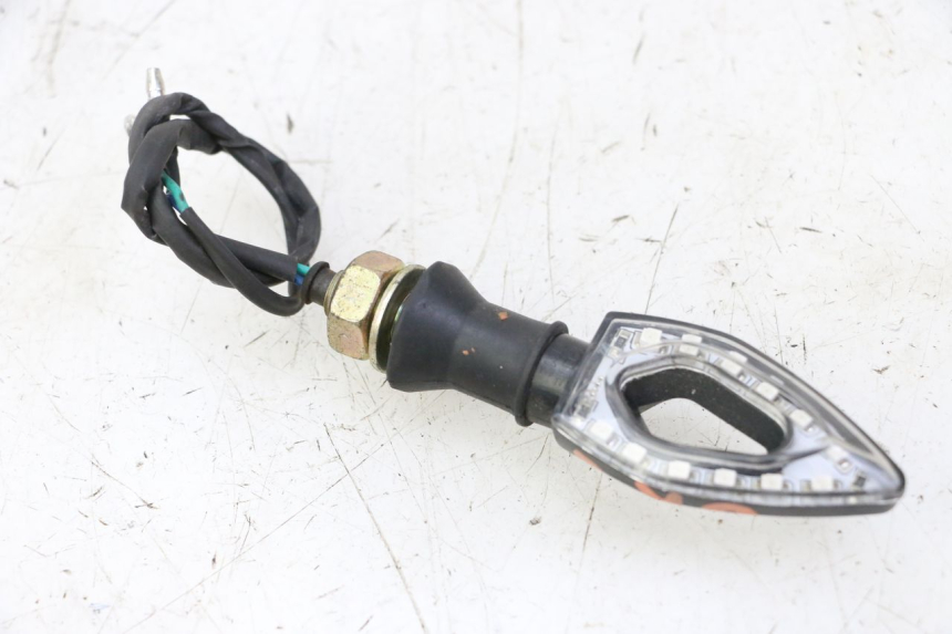 photo de DELANTERO DERECHO INTERMITENTE MAG POWER R-STREET 50 (2016 - 2025) - Detalle de la pieza