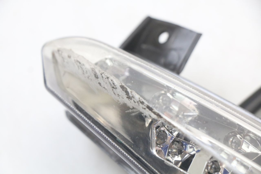 photo de Intermitente delantero derecho EUROCKA R8 4T 50 (2013 - 2022) - Zoom estado de uso