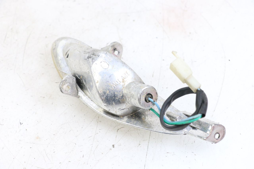 photo de INTERMITENTE DELANTERO DERECHO TNT MOTOR ROMA 10' 4T 50 (2019 - 2022) - Otra perspectiva