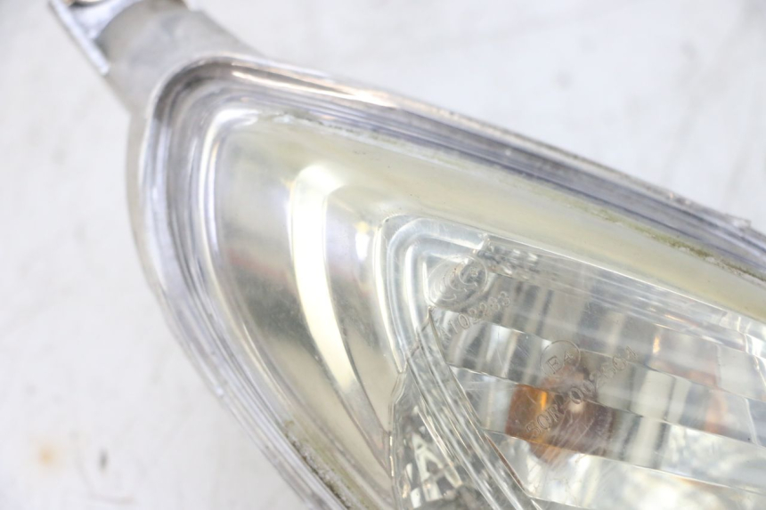 photo de DELANTERO DERECHO INTERMITENTE JM MOTORS SANTANA 50 (2014 - 2023) - Estado de la superficie y material