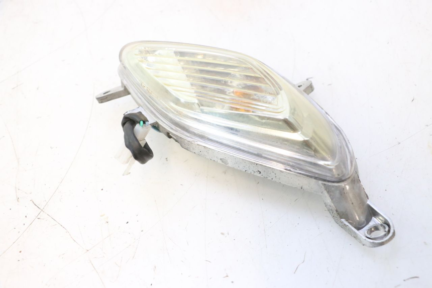 photo de DELANTERO DERECHO INTERMITENTE JM MOTORS SANTANA 50 (2014 - 2023) - Estado de la superficie y material