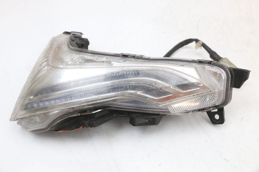 photo de DELANTERO DERECHO INTERMITENTE HONDA SH ABS 125 (2012 - 2017) - Zoom estado de uso