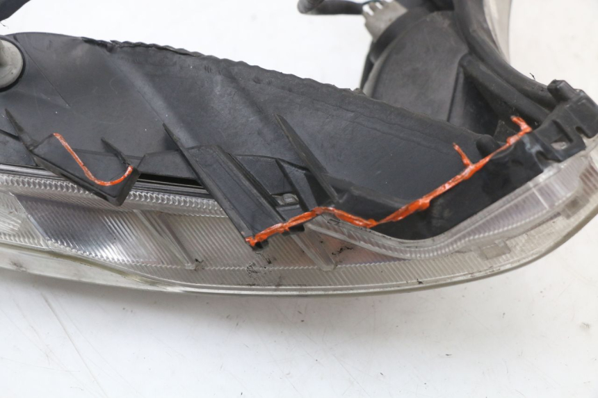 photo de DELANTERO DERECHO INTERMITENTE HONDA SH ABS 125 (2012 - 2017) - Primer plano técnico