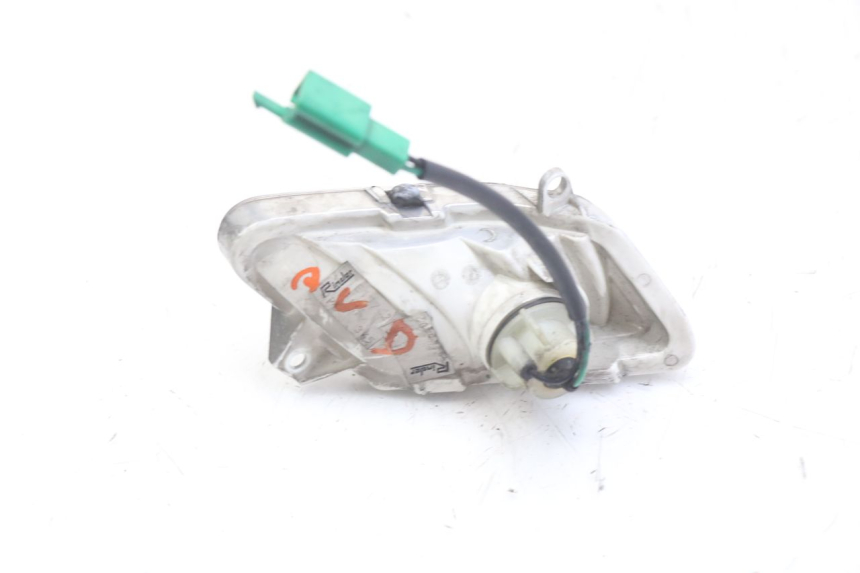 photo de DELANTERO DERECHO INTERMITENTE MBK SKYCRUISER 125 (2006 - 2009) - Zoom estado de uso