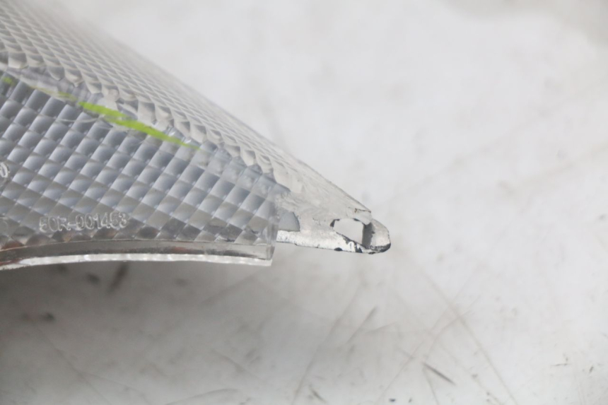 photo de INTERMITENTE DELANTERO DERECHO PEUGEOT SPEEDFIGHT 100 (1997 - 2007) - Otra perspectiva