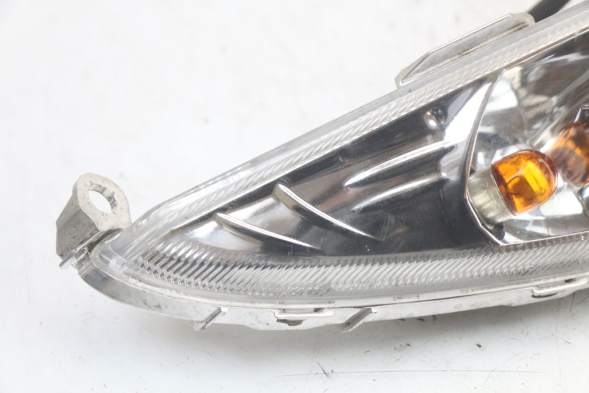 photo de DELANTERO DERECHO INTERMITENTE SYM ORBIT 2 4T 50 (2018 - 2022) - Detalle de la pieza